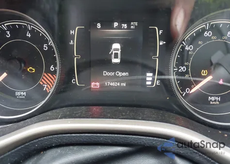 2014 Jeep Cherokee Latitude z USA, uszkodzony, nr VIN 1C4PJLCB3EW101628